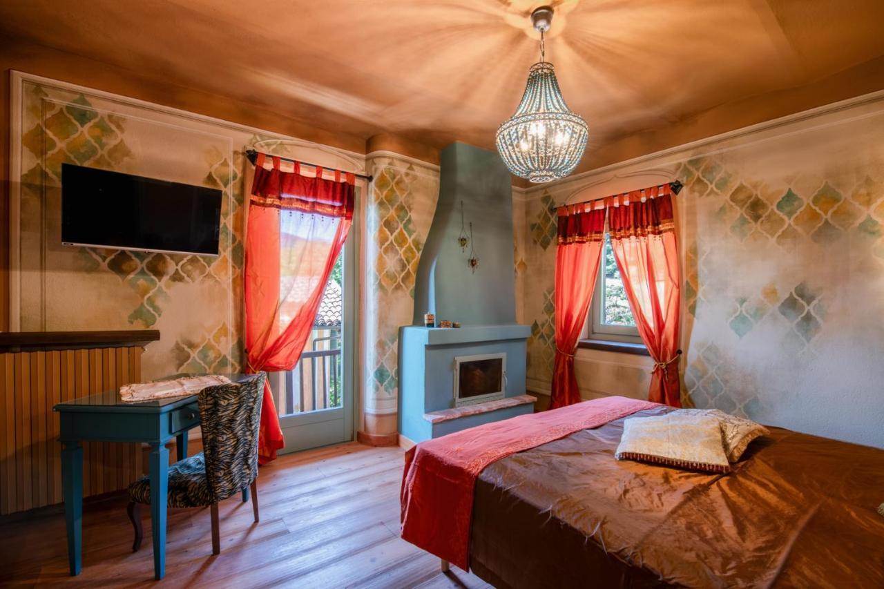 Segnavento -Rooms And Suites- Manta Luaran gambar