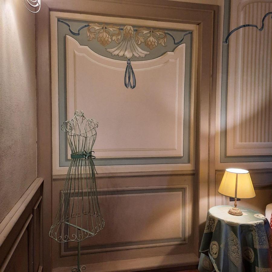 Segnavento -Rooms And Suites- Manta Luaran gambar